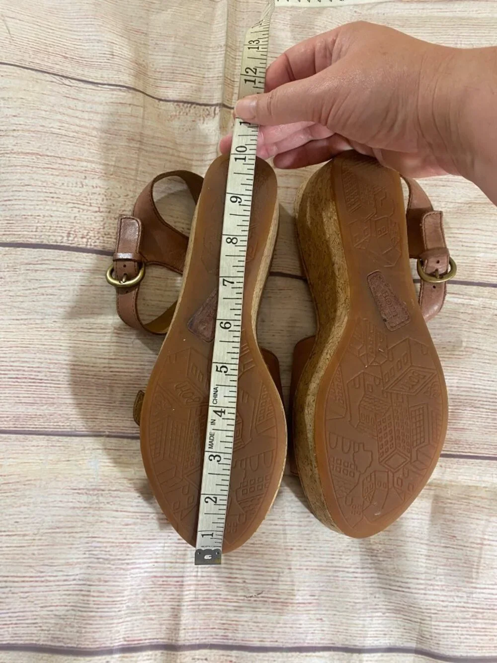 Born Women's Alaina Brown Leather WedgeSandals Platforms - 9